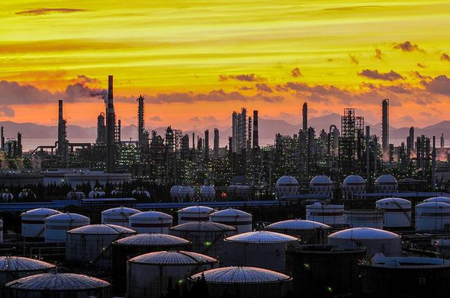 鎮海煉化 綠色石化實力擔當，為美好生活加油